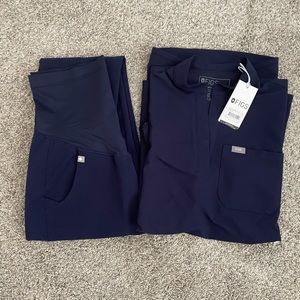 FIGS Maternity Scrubs Set in XS, Navy